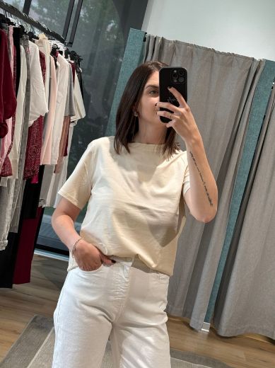 Immagine di T-SHIRT RIA COTONE ORGANICO - Disponibile in BEIGE, BIANCO, ROSA, VERDE, AZZURRO, MARRONE, FUCSIA, NERO, BLU, VERDE BOSCO, VERDE MILITARE, BORDEAUX