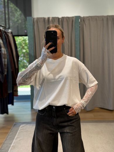 Immagine di T-SHIRT MANICA PIZZO - Disponibile in VERDE, ROSA, NERO, MARRONE, BIANCO, AZZURRO, BORDEAUX