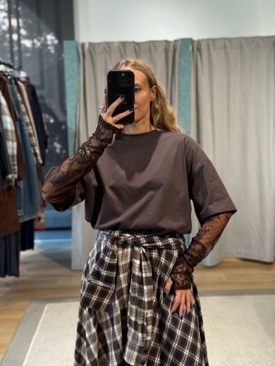 Immagine di T-SHIRT OVER MANICA PIZZO - Disponibile in NERO, MARRONE