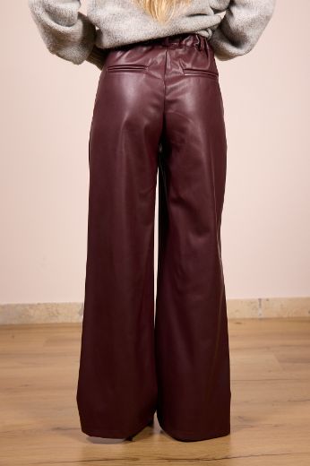 Immagine di PANTALONE DRITTO SIMILPELLE - Disponibile in NERO, BORDEAUX