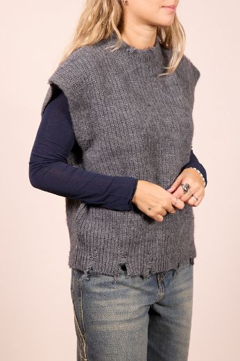 Immagine di GILET IN MAGLIA CON ROTTURE