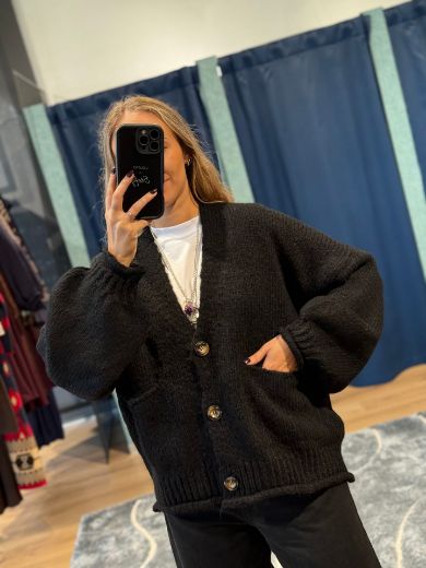 Immagine di CARDIGAN 3 BOTTONI - Disponibile in PANNA, MARRONE, BORDEAUX, NERO, GRIGIO, VERDE MILITARE, OLIO, FANGO