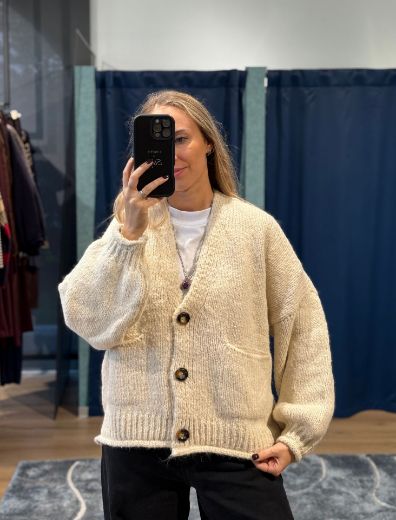Immagine di CARDIGAN 3 BOTTONI - Disponibile in PANNA, MARRONE, BORDEAUX, NERO, GRIGIO, VERDE MILITARE, OLIO, FANGO