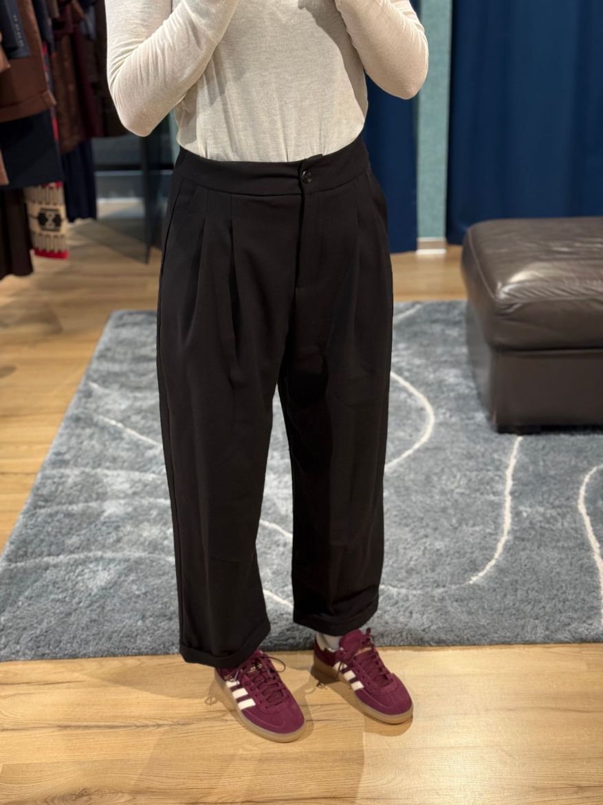 Immagine di PANTALONE NOEMI