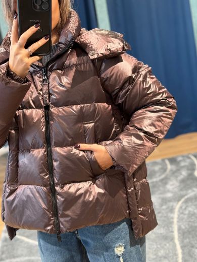 Immagine di PIUMINO OVERSIZE CON CAPPUCCIO