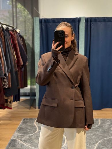 Immagine di BLAZER OVERSIZE DOPPIA CHIUSURA - Disponibile in MARRONE, GRIGIO, NERO
