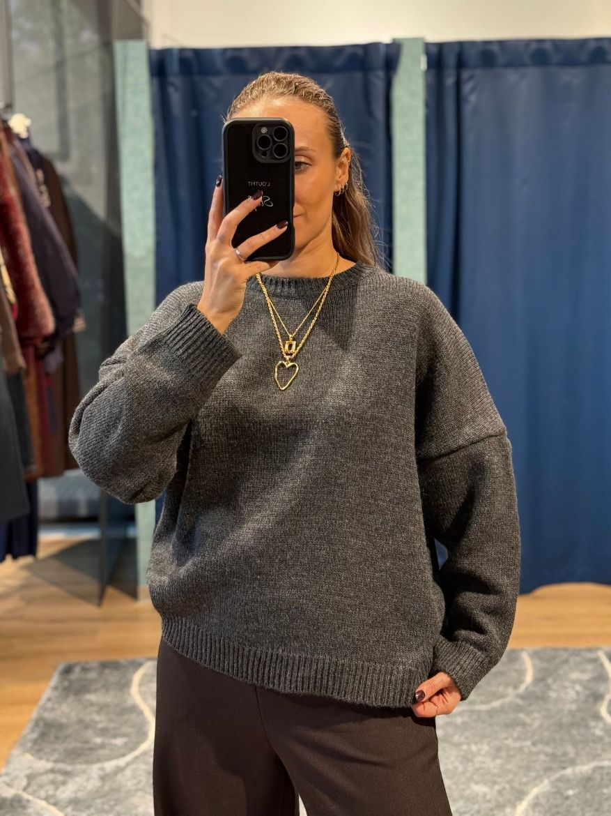 Immagine di MAGLIONE OVER BASIC - Disponibile in MORO, GRIGIO, ROSSO