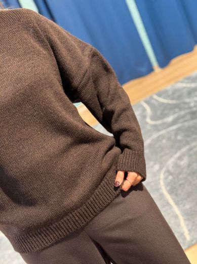 Immagine di MAGLIONE OVER BASIC - Disponibile in MORO, GRIGIO, ROSSO