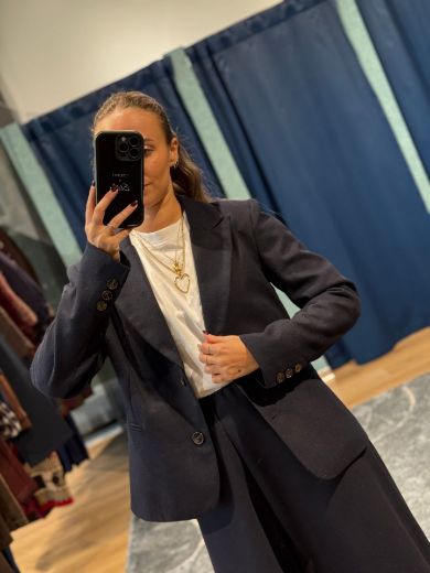 Immagine di GIACCA SFIANCATA ALICE