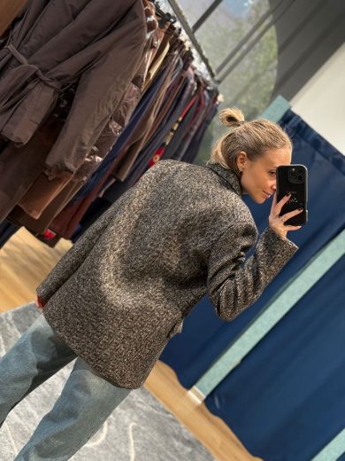 Immagine di GIACCA SPIGATA CON SPILLE