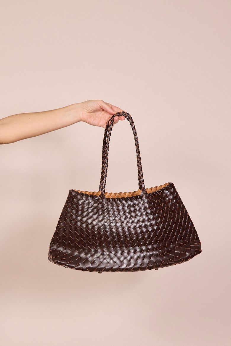 Immagine di SHOPPER IN PELLE INTRECCIATA - Disponibile in NERO, MORO