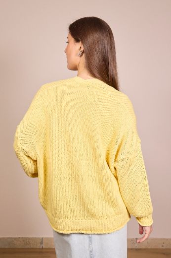 Immagine di CARDIGAN 3 BOTTONI - Disponibile in GIALLO, ROSSO, PANNA