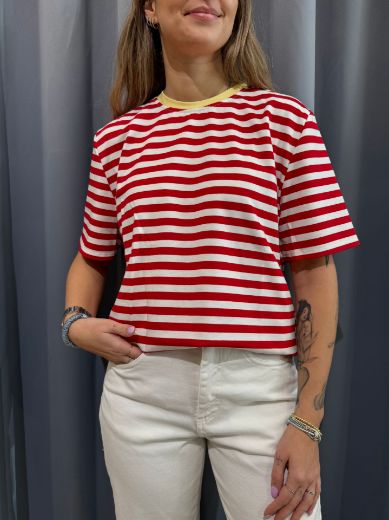 Immagine di T-SHIRT RIGATA - Disponibile in ROSSO, BLU