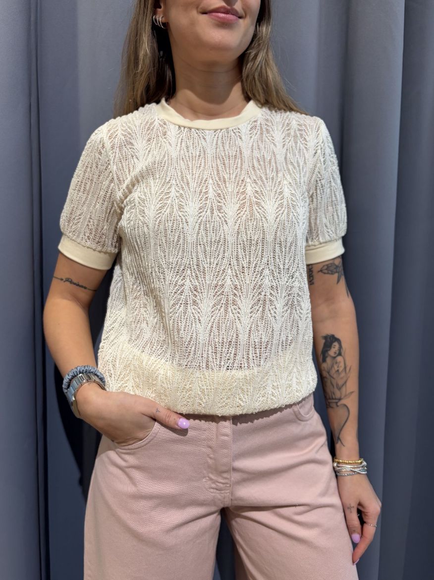 Immagine di T-SHIRT TRAFORATA